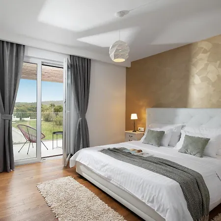 Salis By Feel Croatia *