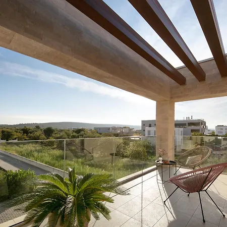 Salis Villa